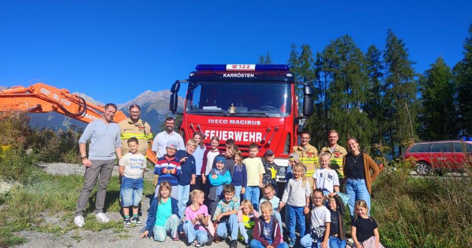 Feuerwehrübung mit der Freiwilligen Feuerwehr Karrösten